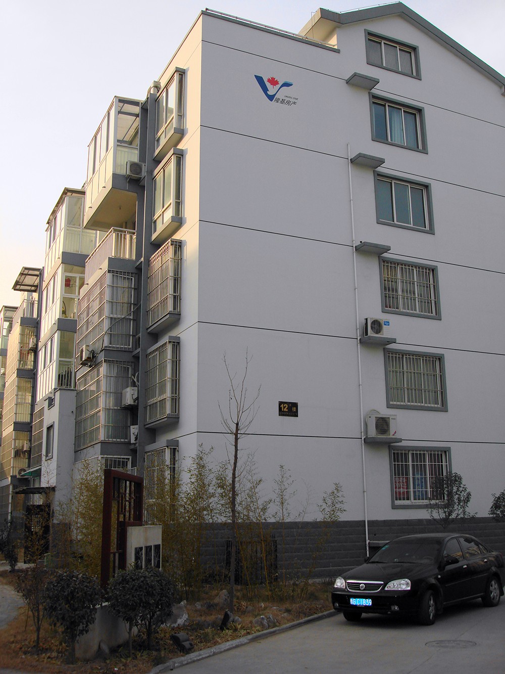 某住宅樓墻體平面糾偏設(shè)計(jì)與施工